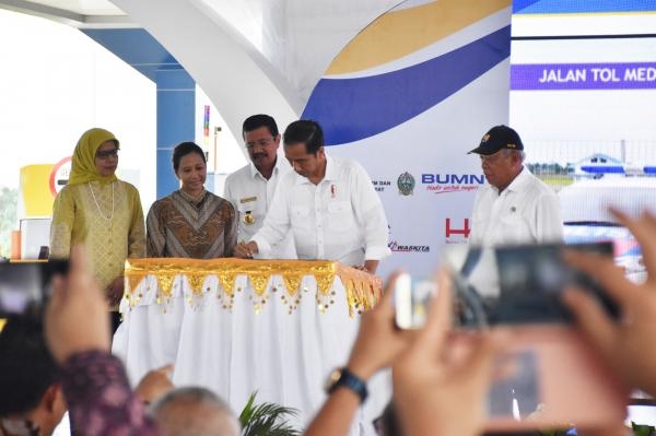 Presiden Joko Widodo Resmikan Ruas Jalan Tol Kualanamu-Sei Rampah dan Helvetia- Binjai  